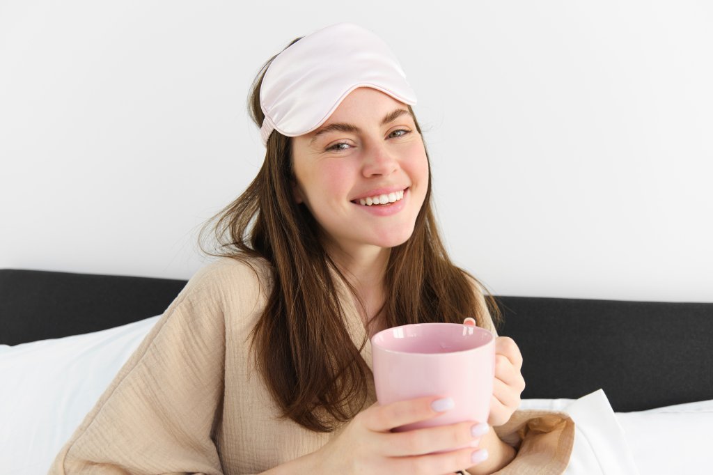 O sono não vem? Veja 5 chás que podem ajudar na hora de dormir